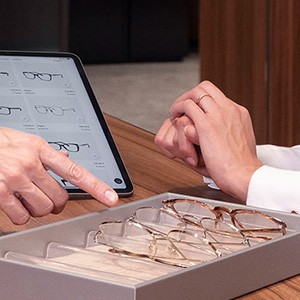 LUXOTTICA