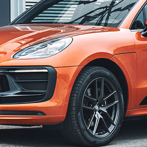 PORSCHE
